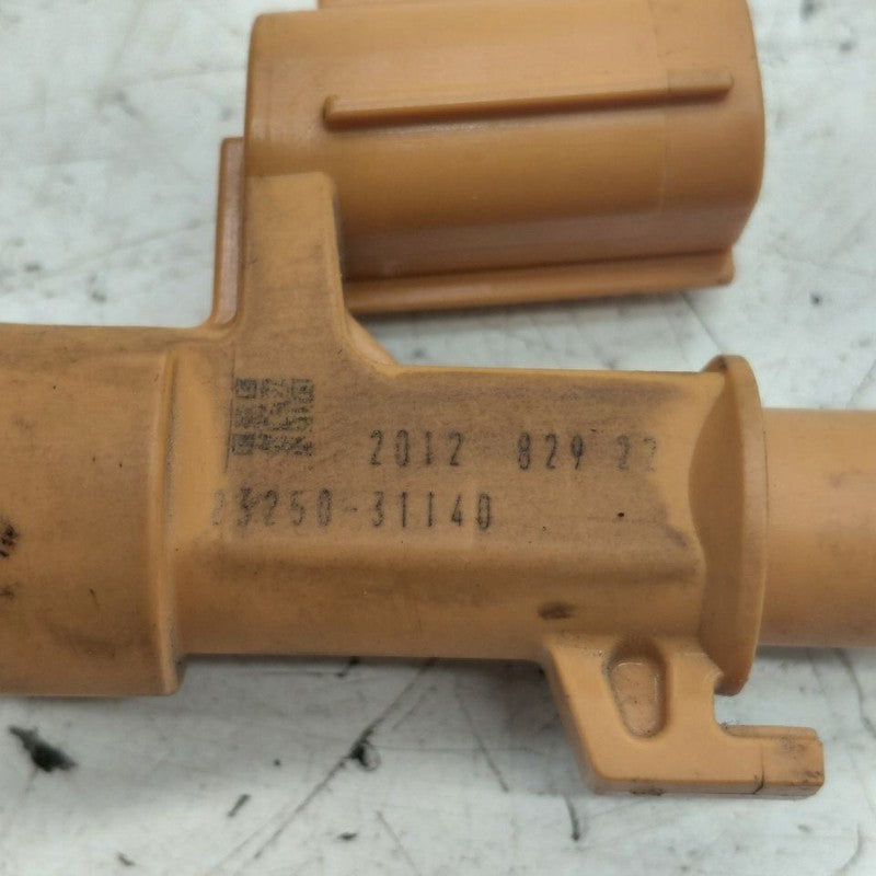 Upper Fuel Injection Injector Fits 18-21 Lexus NX300