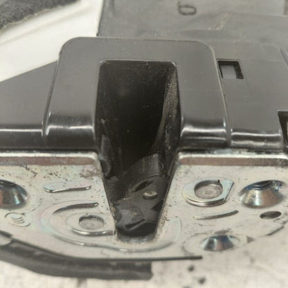 Hyundai Santa Fe Door Latch Lock Left Driver Front  2019 2020