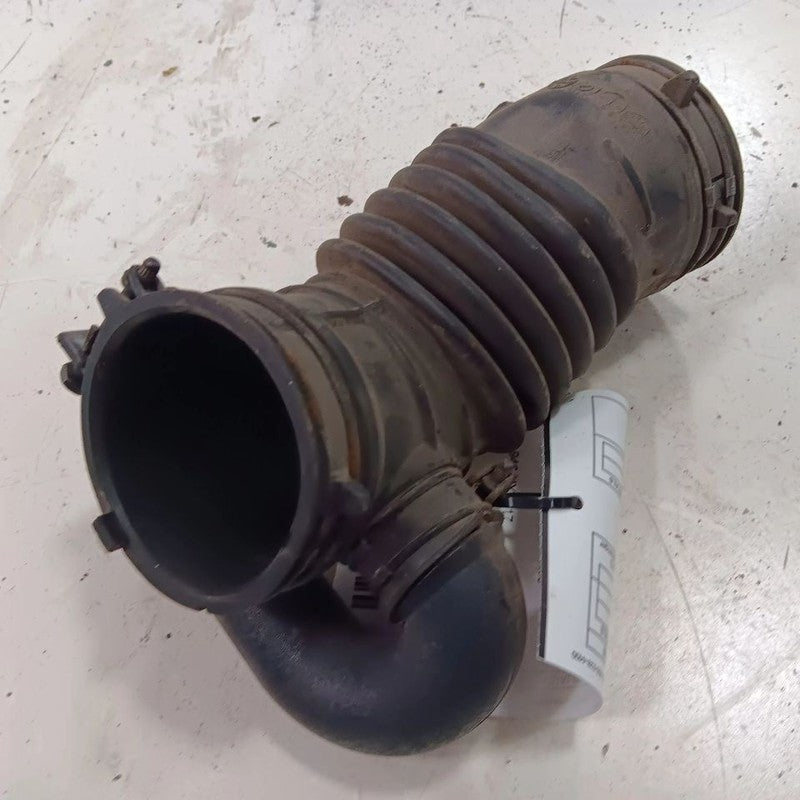 Hyundai Elantra Air Cleaner Tube Intake Hose  2017 2016 2015 2014 2013