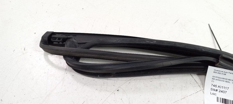 Kia Sorento Door Glass Window Seal Rubber Right Passenger Rear Back 2016 2017 18