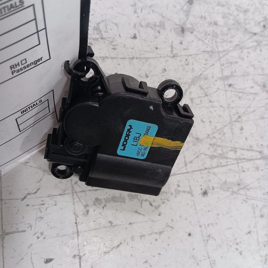 Kia Forte Flap Door Motor Heater AC Door Actuator  2015 2016 2017 2018