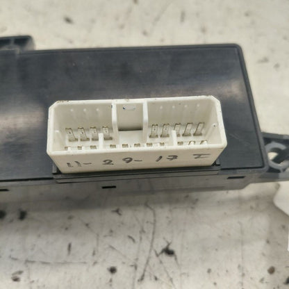 Kia Sorento Seat Switch Right Passenger Power Seat Control  2018 2017 