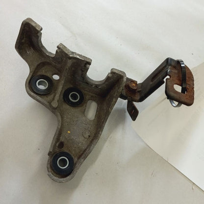 Hyundai Veloster Speed Lever Base Bracket  1.6 2017 2016 2015 2014