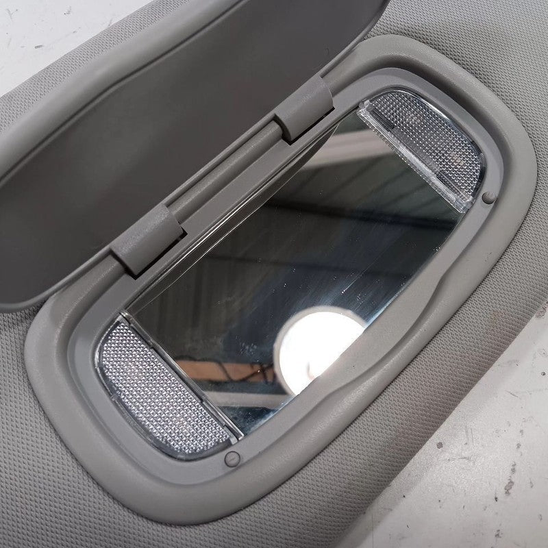 Passenger Right Sun Visor Shade W/ Vanity Mirror Fits 17-21 Jeep Compa