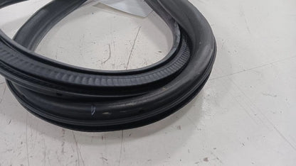 Buick Encore On Body Door Jamb Seal Front Right Passenger  2016 2017 2018 2019