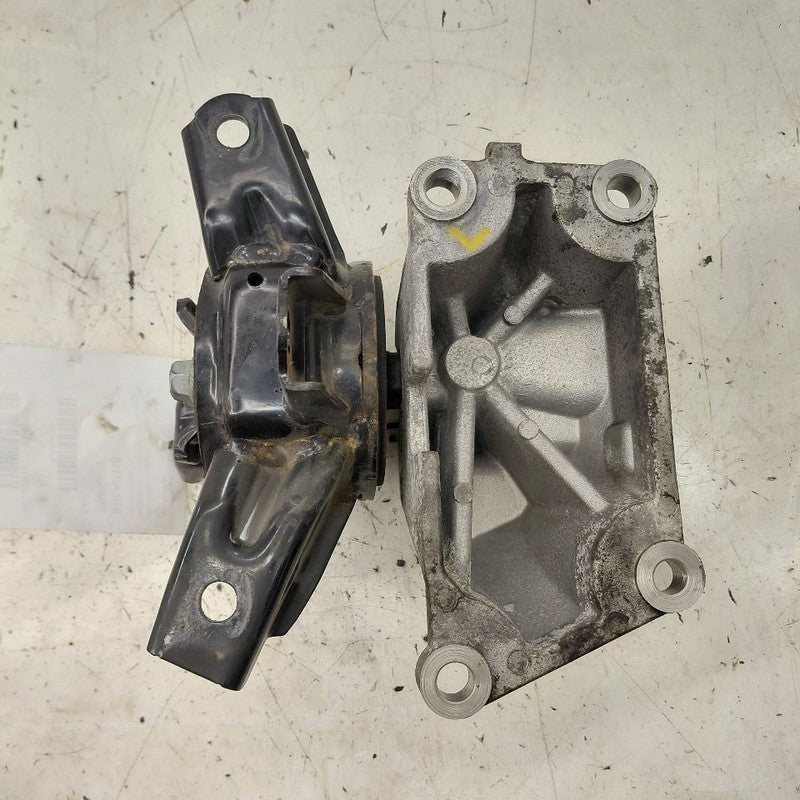 Kia Sorento Engine Motor Mount Left Driver  3.3 2018 2017 2016