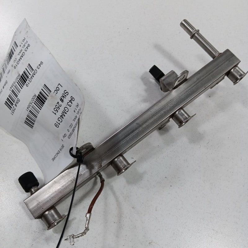 Buick Encore Fuel Rail Injection Injector Mount Bar  2019 2018 2017 OE