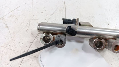 Kia Forte Fuel Rail Injection Injector Mount Bar 2016 2015 2014 OEM