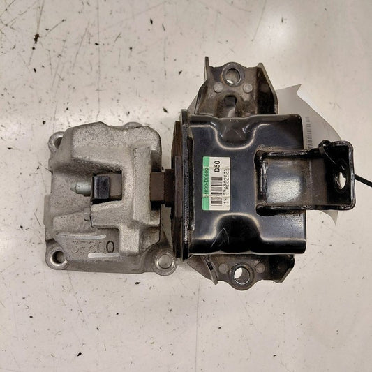 Kia Sportage Engine Motor Mount Left Driver  2.4 2020 2021 2022