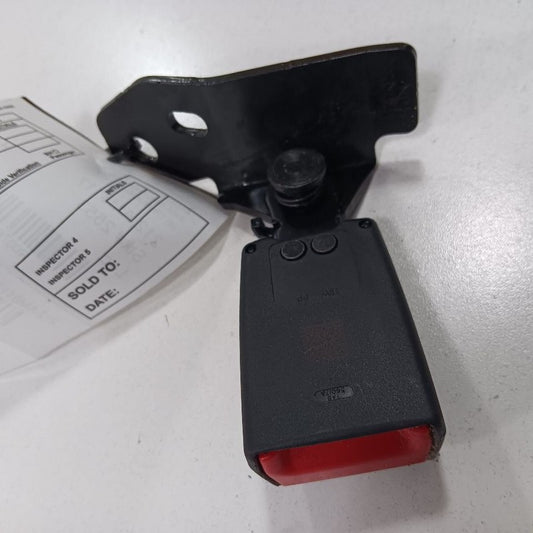 Jeep Renegade Center Rear Back Seat Belt Buckle Latch  2017 2018 2019 2020