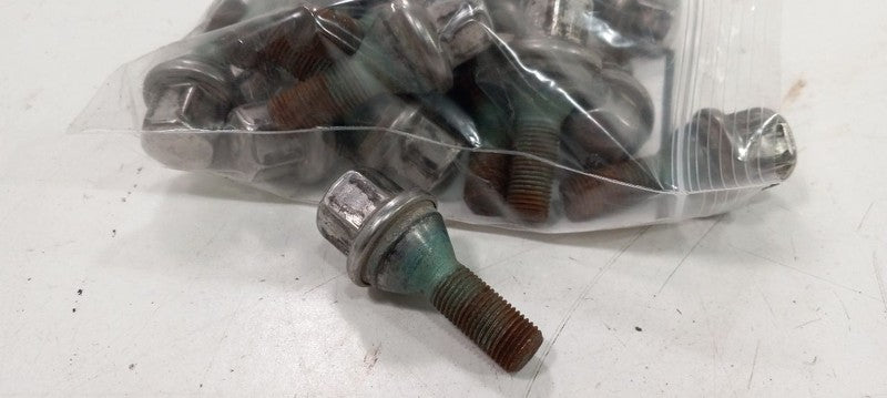 2015 Dodge Dart Lug Nut Set
