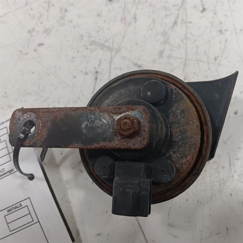 Chevy Traverse Horn  2010 2011 2012 2013 OEM
