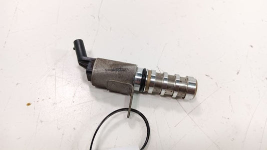 Buick Encore Variable Timing Gear Oil Control Valve Solenoid Cylinder Head 2016 
