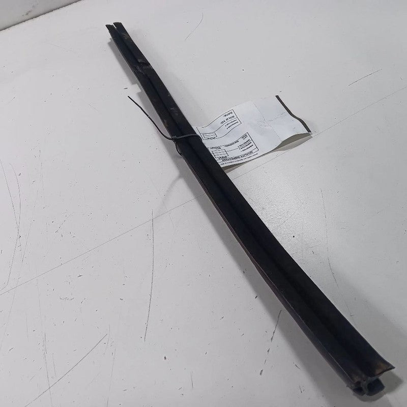 Buick Encore Left Rear Weather Strip Interior  2018 2019 2020