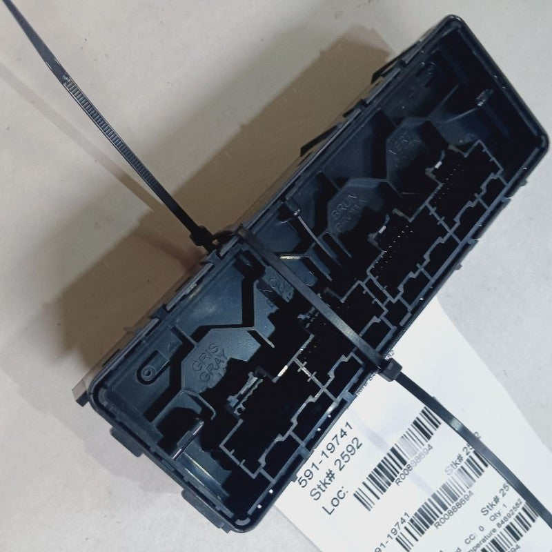 Temperature Control Module {84692582} Fits 22-25 Chevy Trailblazer
