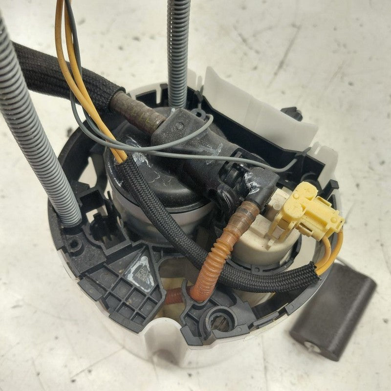 Gas Fuel Pump Assembly Tank Mounted Fits 16-17 Chevy Volt
