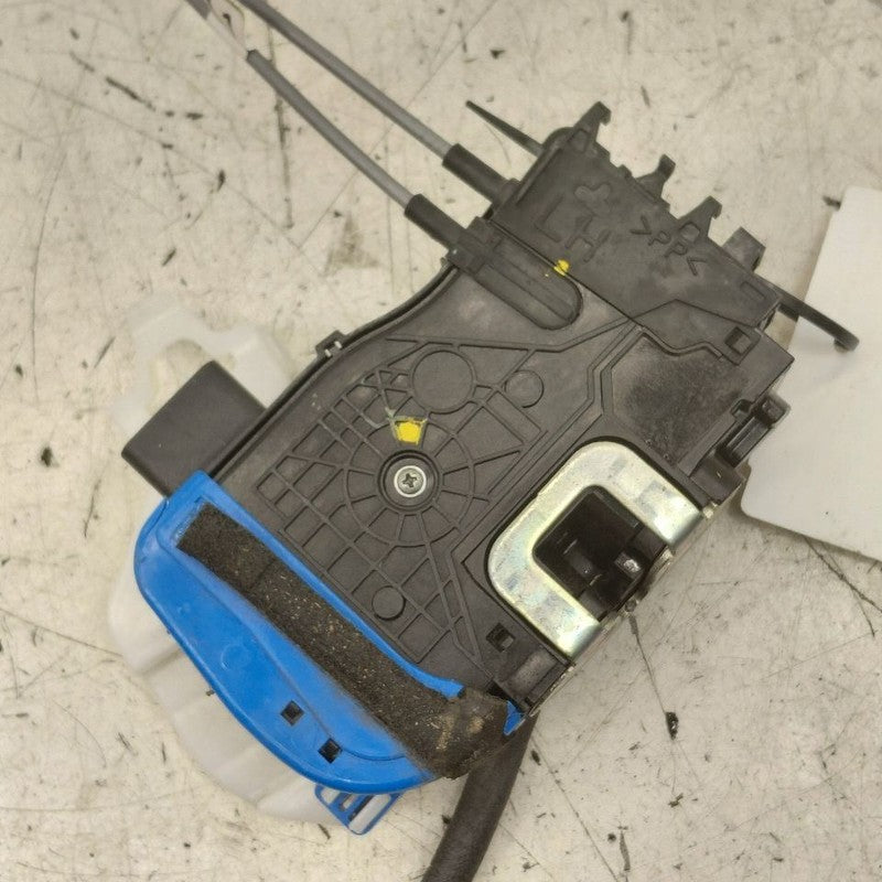 Hyundai Veloster Door Latch Lock Left Driver Front  2017 2016 2015 201