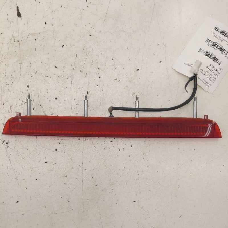 Kia Sorento High Mount Tail Lamp Third 3rd Brake Light  2018 2017 2016