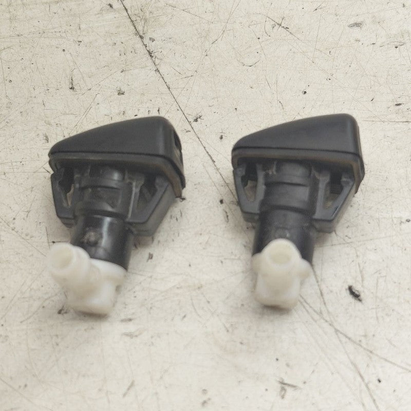 Jeep Cherokee Windshield Wiper Washer Fluid Hood Sprayer Nozzles  2019