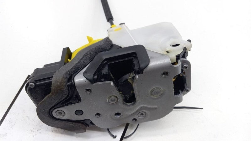 Chevy Malibu Door Latch Lock Left Driver Front 2014 2015 2016 2017 2018