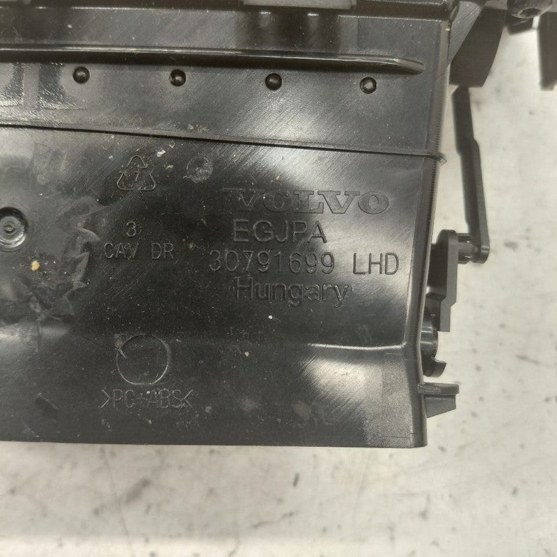 Volvo S60 Dash Air Vent Center Middle  2013 2014 2015
