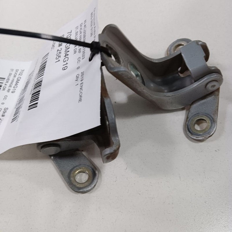 Buick Encore Door Hinge Set Right Front Passenger  2019 2018 2017