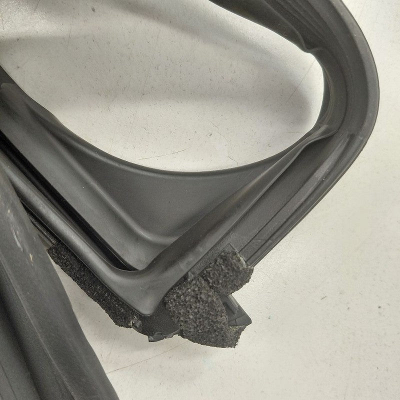 Honda HR-V Door Glass Window Seal Rubber Left Driver Rear Back  2026 2