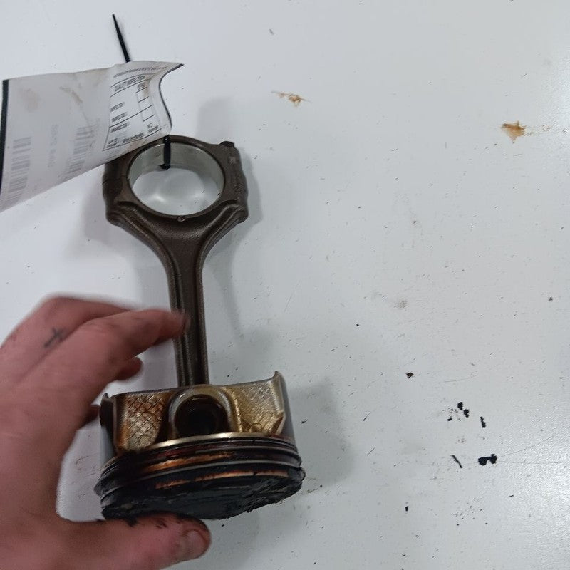 Jeep Cherokee Single Piston With Connecting Rod   3.2 2015 2016 2017 O