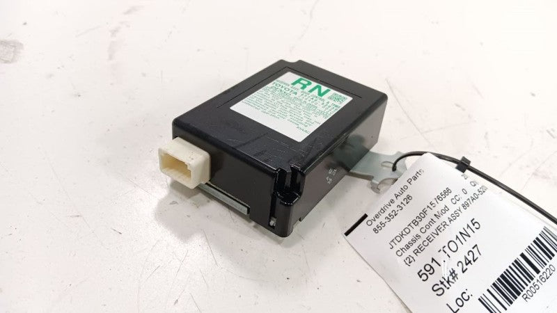 Toyota Prius Receiver Assembly    2012 2013 2014 2015 OEM
