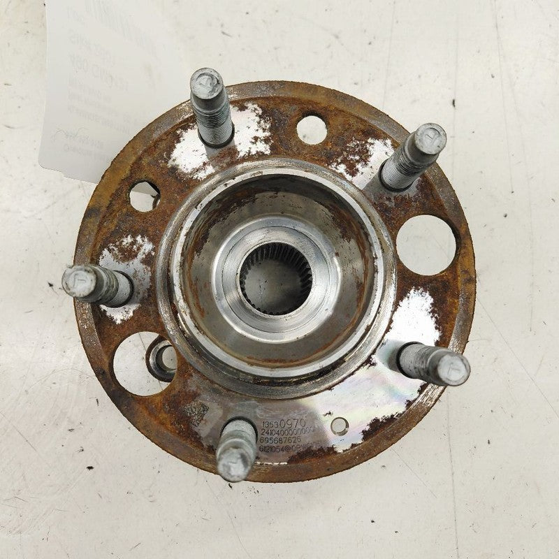 Buick Encore GX Passenger Right Rear Spindle Knuckle Bearing Hub  2020