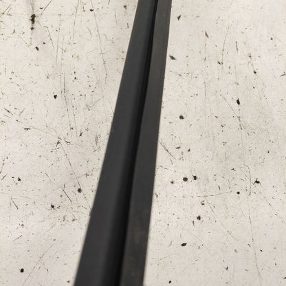 Kia Sorento Right Rear Weather Strip Interior  2018 2017 2016