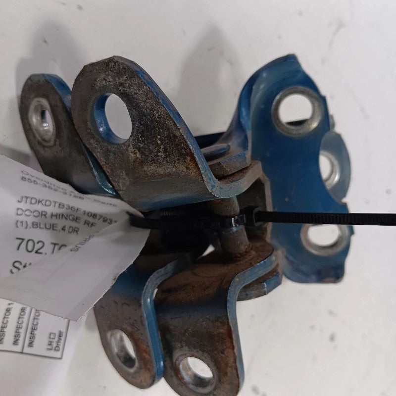 Toyota Prius C Door Hinge Set Right Front Passenger  2017 2016 2015 20