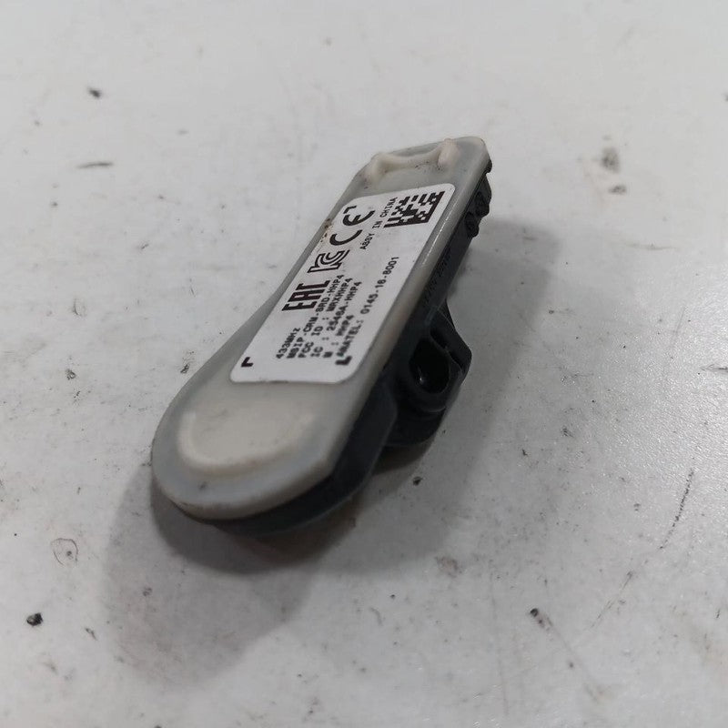 Hyundai Tucson  TPMS Tire Pressure Monitor System Sensor  2019 2020 2021