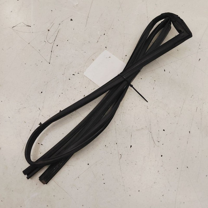 Honda CR-Z Door Glass Window Seal Rubber Left Driver Front  2015 2014 