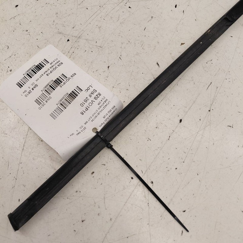 Volvo S60 Door Glass Window Weather Strip Trim Rear Right Passenger Si