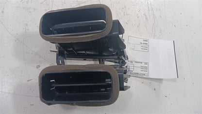 Chrysler 200 Dash Air Vent Center Middle  2015 2016 2017 OEM