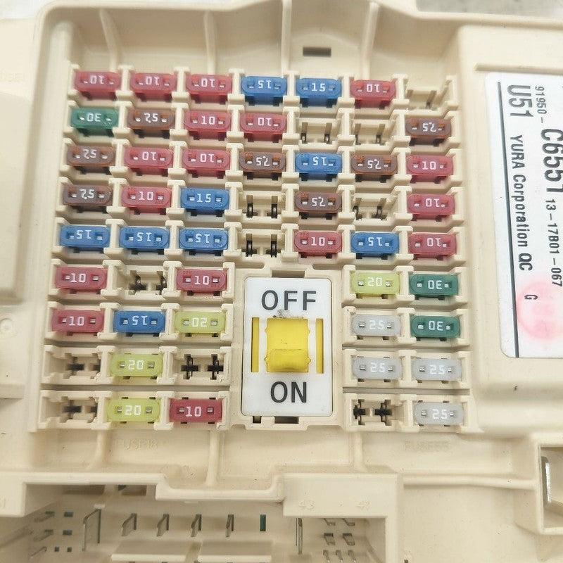 Kia Sorento Cabin Fuse Box Interior Inner Under Dash  2018 2017 2016
