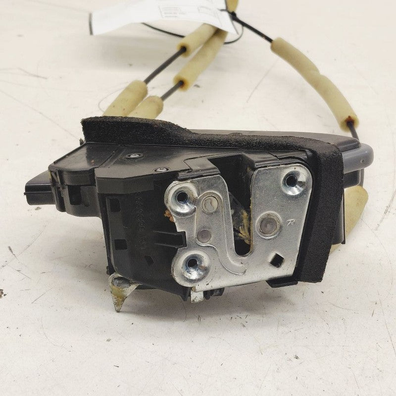 Nissan Rogue Door Latch Lock Right Passenger Front  2017 2018 2019 OEM