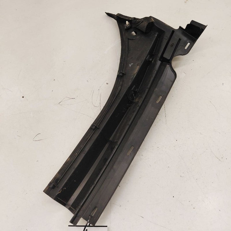 Chevy Volt Windshield Cowl Vent Panel Trim Cover Right Passenger  2019