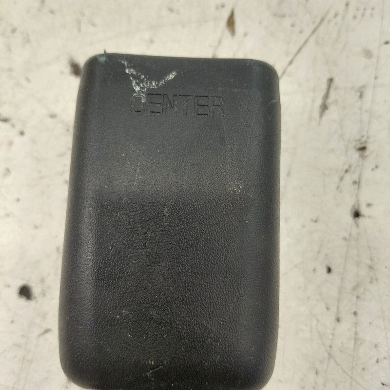 Kia Sorento Second Row Center Rear Seat Belt Buckle Latch 2018 2017 20