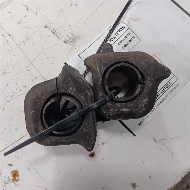 Toyota Rav 4 Sway Bar Bushing Mounting Bracket  2.5L 2015 2016 2017 20