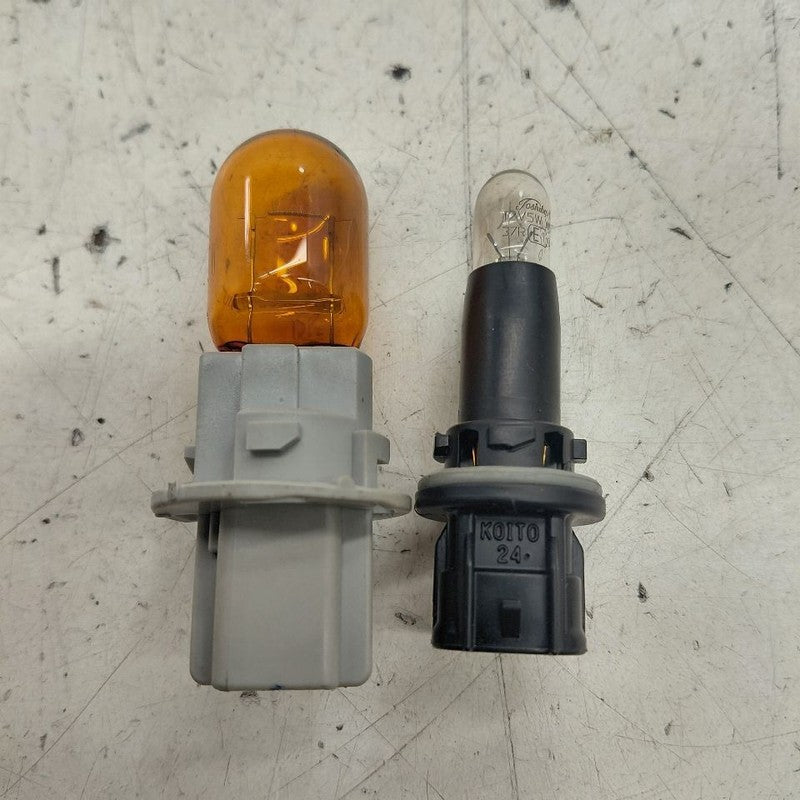 Mazda 6 Passenger Right Rear Bulb Sockets  2016 2015 2014