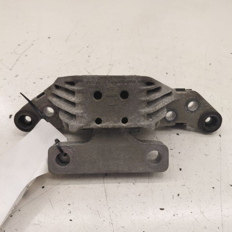 Chevy Volt Engine Motor Mount Right Passenger  2016 2017 2018 2019