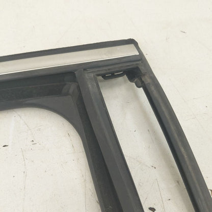 Kia Sorento Door Glass Window Seal Rubber Right Passenger Rear Back  2