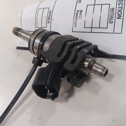 232092401006 Lower Fuel Injection Injector Hatchback M20AFKS Fits 19-23 Toyota Corolla