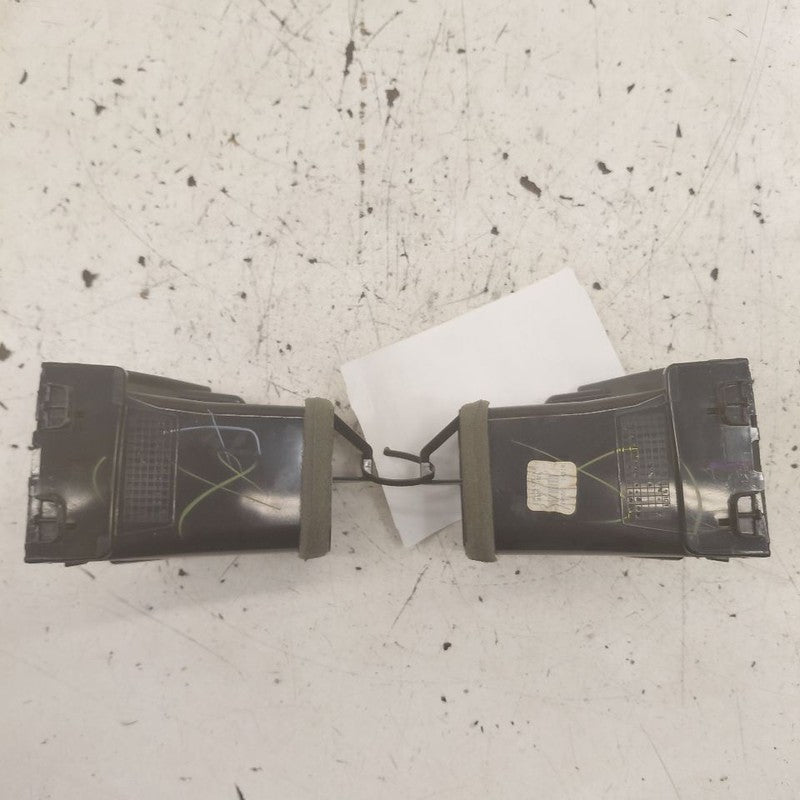 Nissan Versa Dash Air Vent Center Middle  2019 2018 2017 2016
