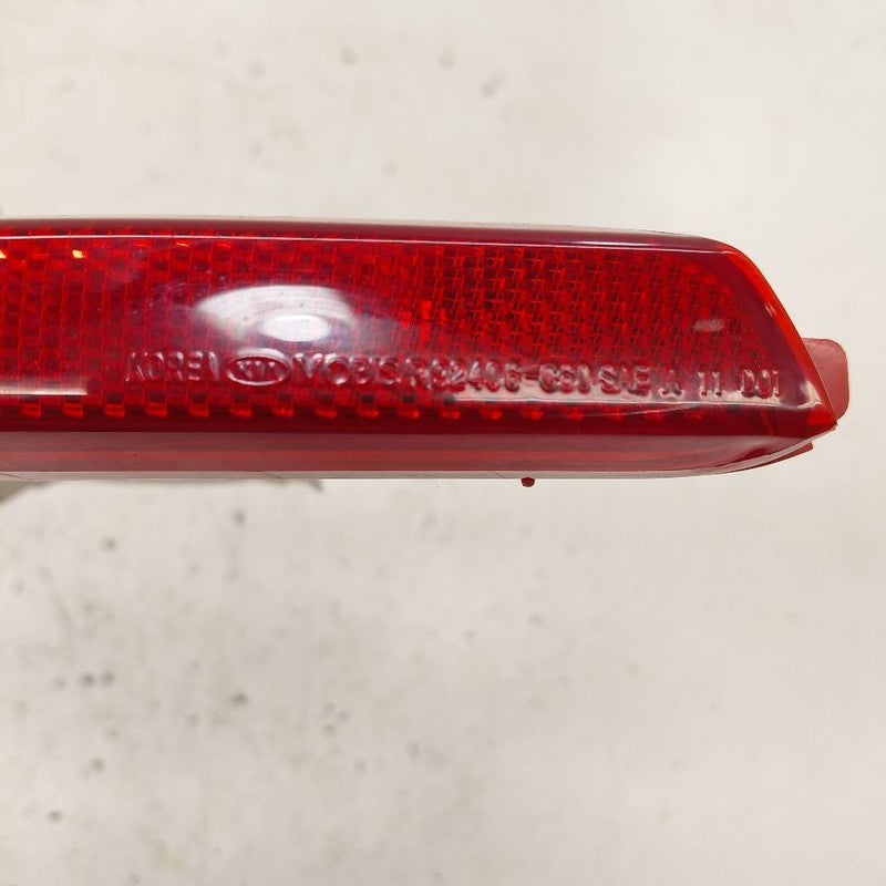 Kia Sorento Passenger Right Rear Side Marker Reflector 2018 2017 2016