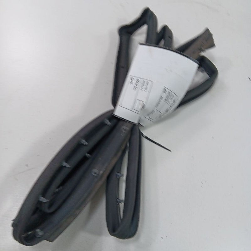 Jeep Renegade On Door Seal Rubber Left Driver Rear Back  2017 2018 201