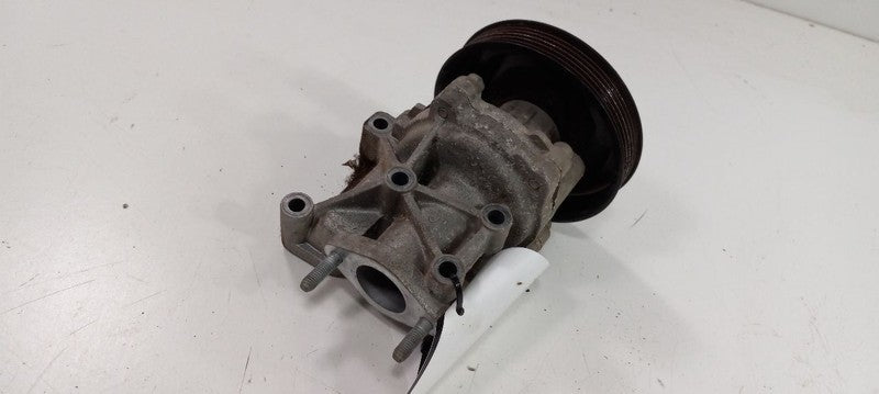 251002G000 Coolant Water Pump 2.4L 4 Cylinder Fits 09-10 MAGENTIS