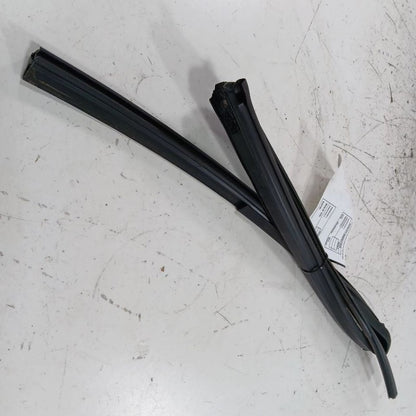 Toyota Prius C Door Glass Window Seal Rubber Right Passenger Rear Back